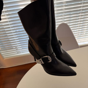 자라 부츠 245 38싸이즈 zara