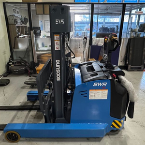 [새제품 판매중] 좁은 창고의 해결사! 1.5톤 전동 포크리프트 트럭 (모델명: SWR-1500L) 충전기 포함