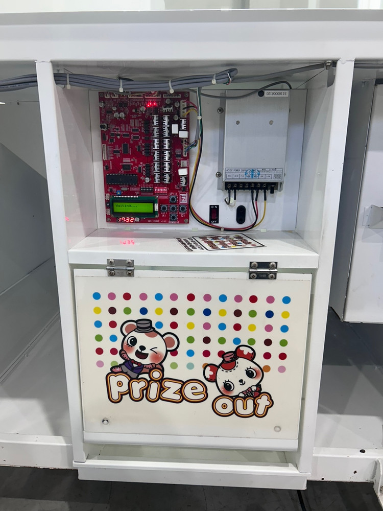 대형 인형뽑기 기계--6