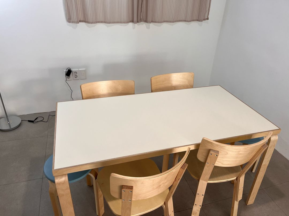 벤트우드 엣지 테이블--1