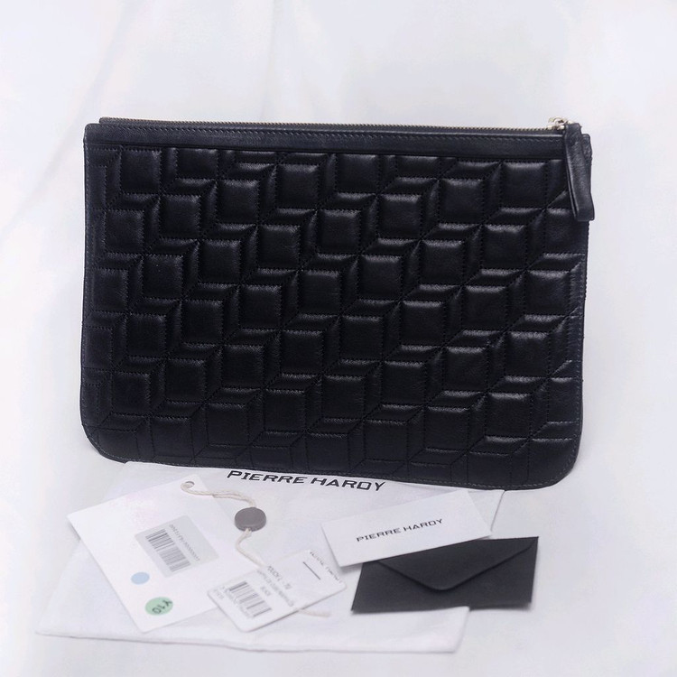 피에르 하디 퀼팅 큐브 나파레더 카프스킨 클러치--0