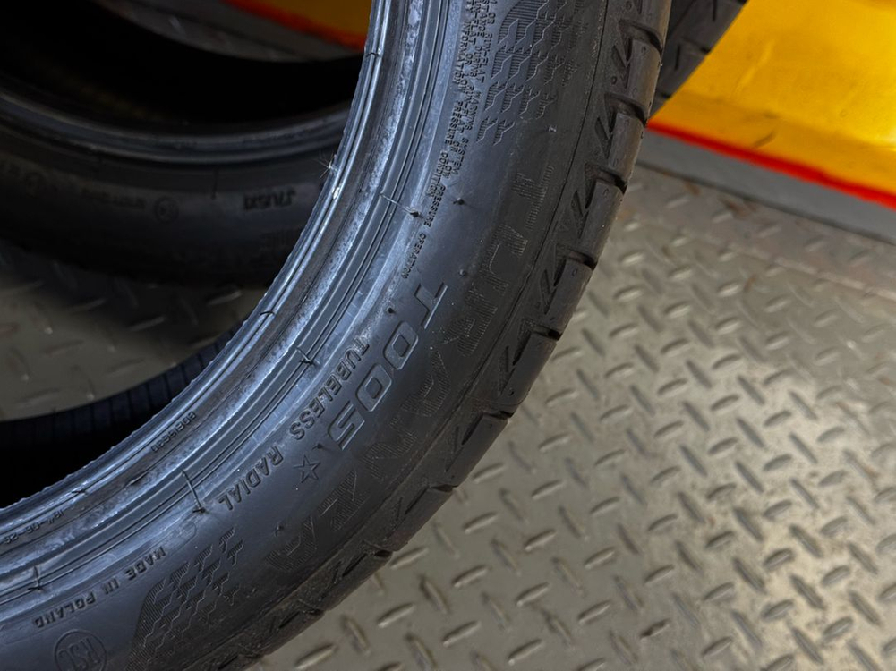 브리지스톤 신품급 타이어 225 45 18 이미지