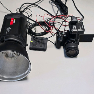 캐논 EOS 200D2 + 스튜디오 조명 세트 이미지