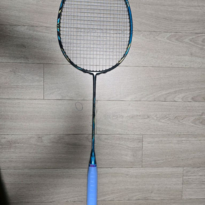 [A급] 요넥스 아스트록스 88S PRO 배드민턴 라켓 (4U/BG80/27) 1자루 판매합니다.