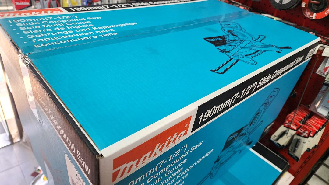 마끼다 슬라이딩각도절단기 LS0714 190mm 탁상원형톱 슬라이드--1