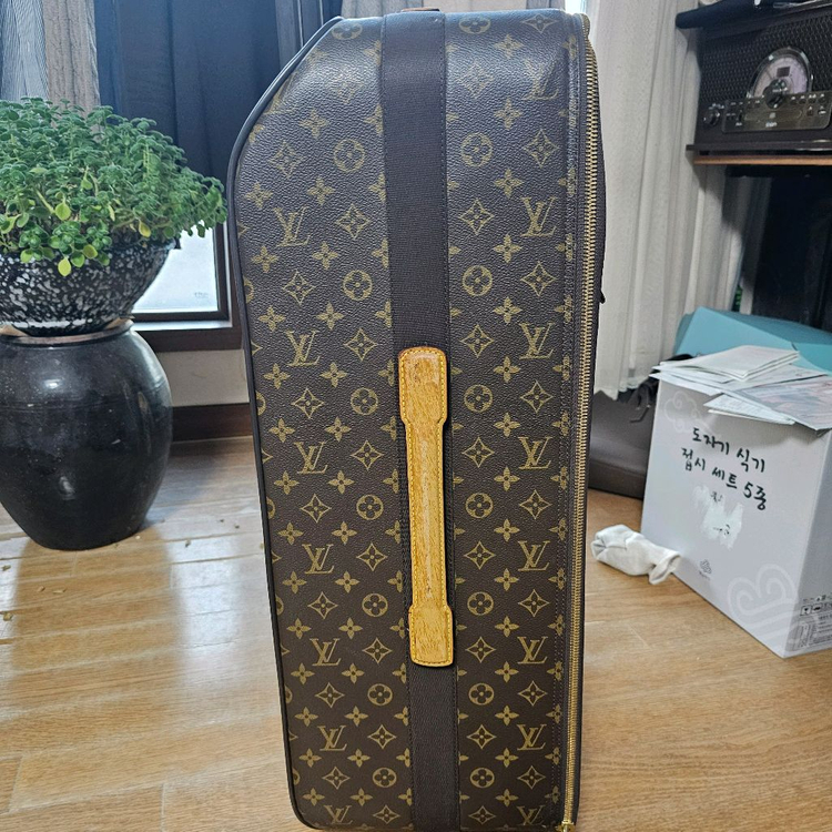 루이비통 정품 모노그램 캔버스 여행가방 케리어 이미지