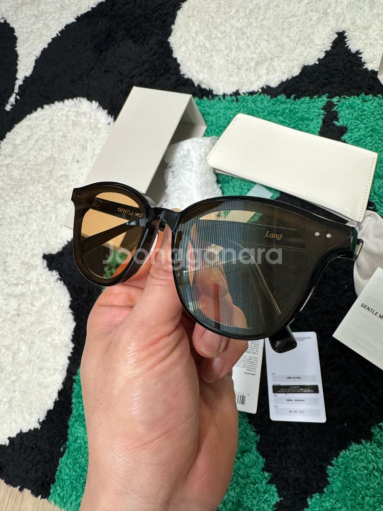 젠틀몬스터 랭 오렌지틴트 선글라스 팝니다--2