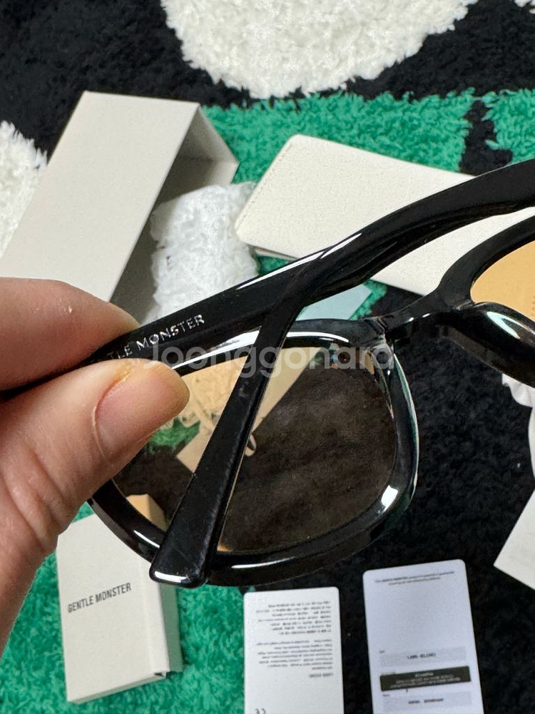 젠틀몬스터 랭 오렌지틴트 선글라스 팝니다--4