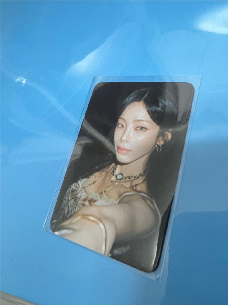 헤이즈 lp 러브 바이러스 Pt. 1 (+특전 포토카드)--1