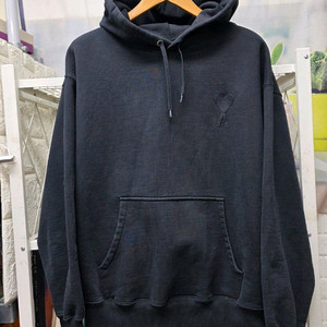 아미 남성 후드티 100 블랙 하트 로고 자수 후드티 MM25 이미지