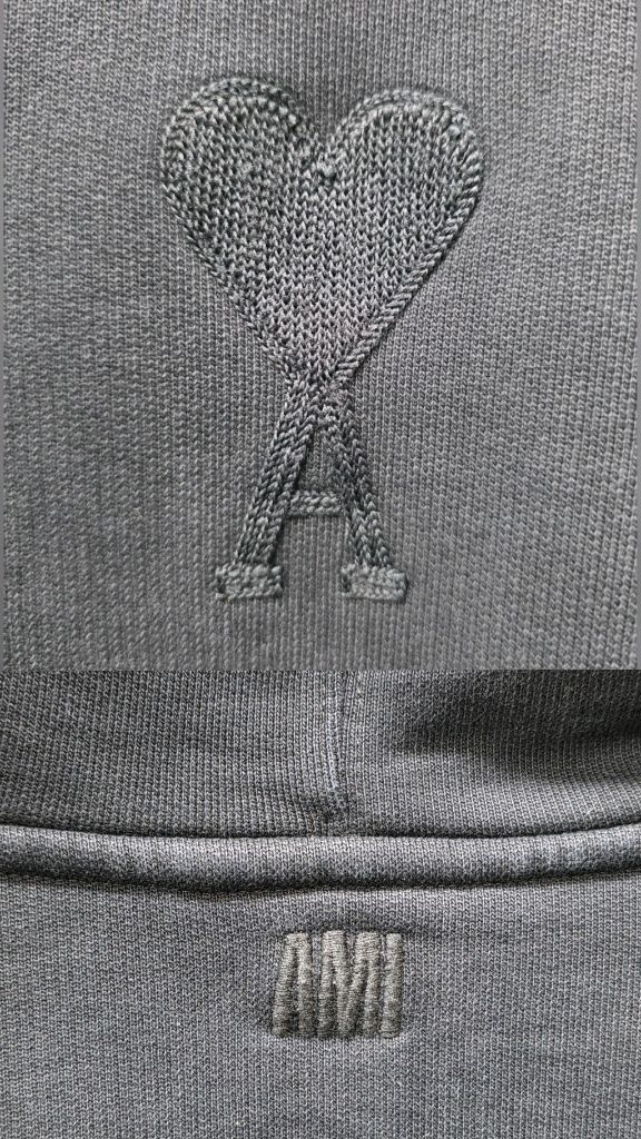 아미 남성 후드티 100 블랙 하트 로고 자수 후드티 MM25 이미지