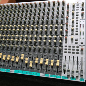 음향 믹서기 오디오