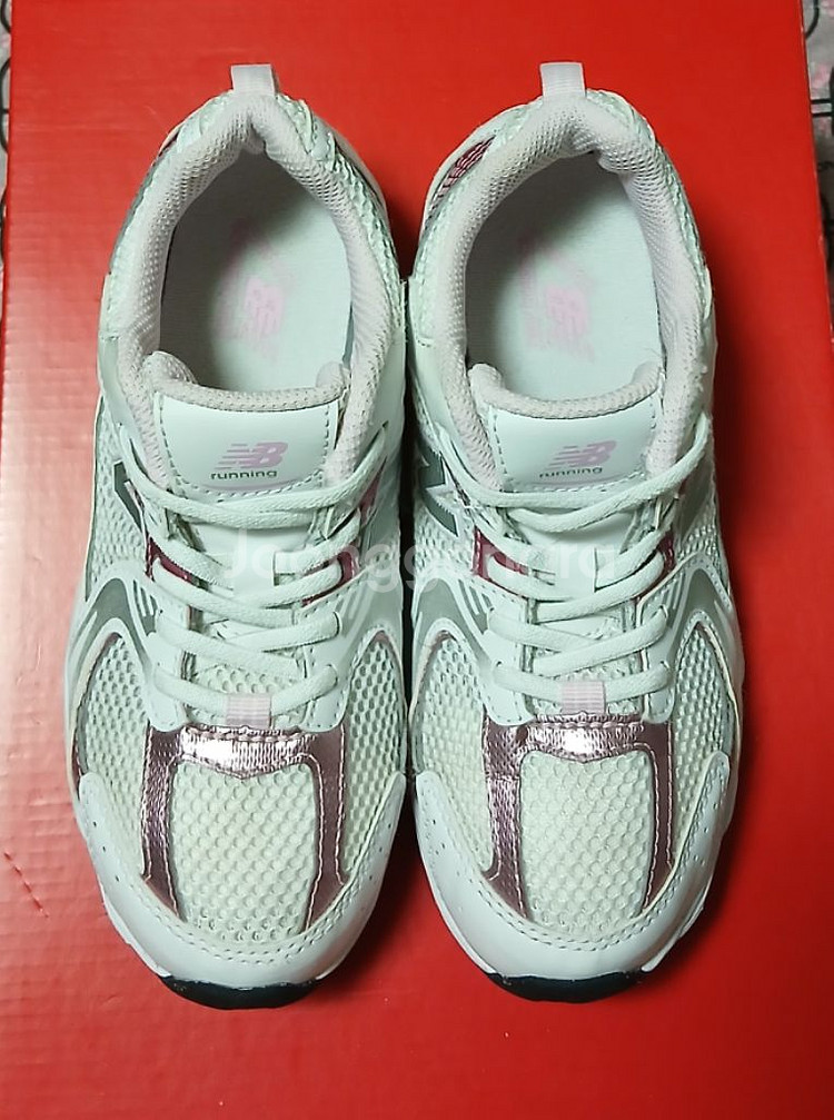 뉴발란스키즈530 실버핑크200운동화 거의새거24년1월--7
