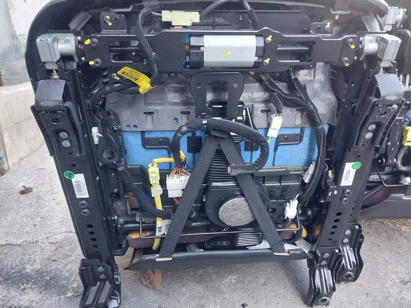 제네시스BH 운전석 조수석 전동 통풍 메모리 시트 레일 이미지