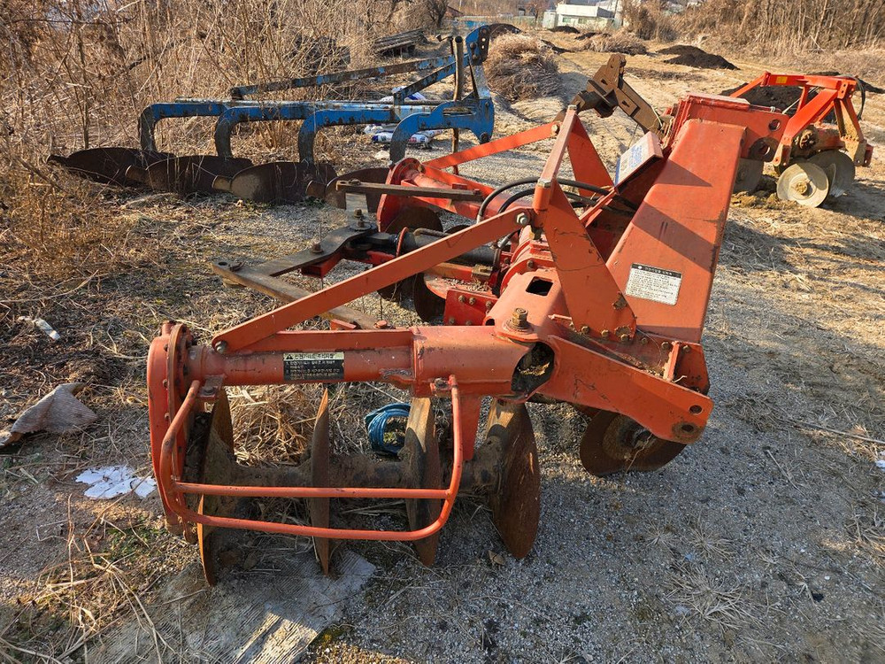 웅진 원판쟁기 8련--1