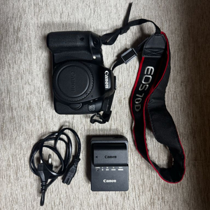 캐논 EOS 70D DSLR 카메라 + 시그마 10-20 + 탐론 17-50 이미지