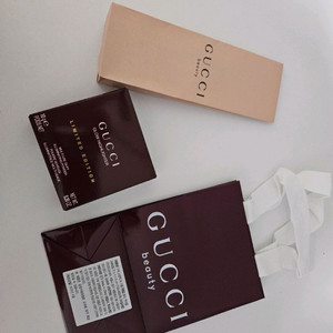 구찌 홀리데이 한정 하이라이터 아르틱핑크+브러쉬 이미지