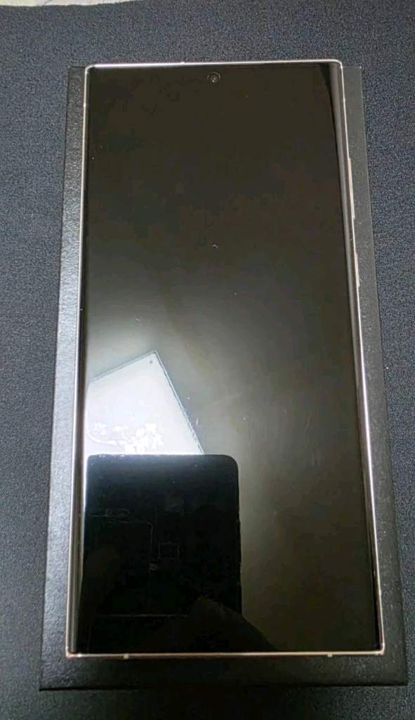 갤럭시 S23 울트라 512G 크림색 이미지