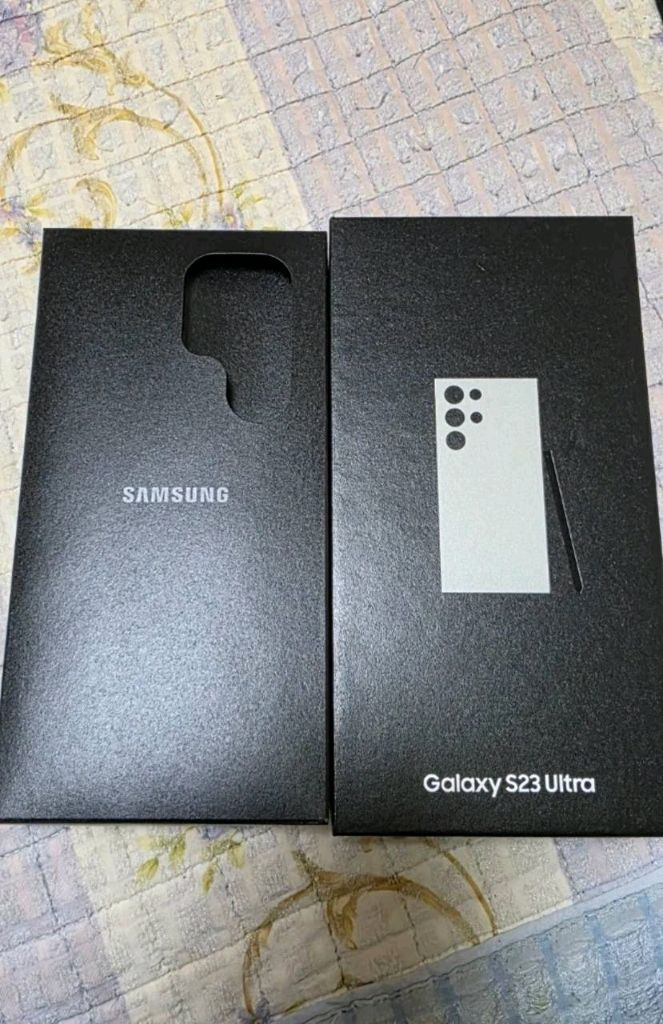 갤럭시 S23 울트라 512G 크림색 이미지