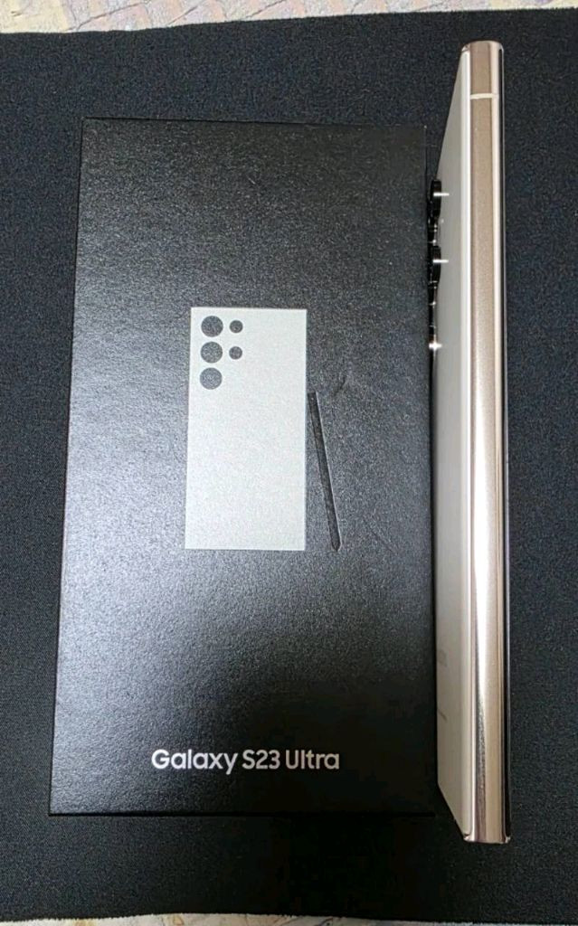 갤럭시 S23 울트라 512G 크림색 이미지