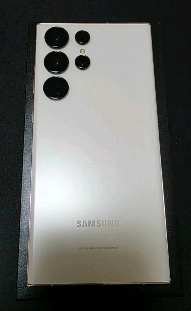 갤럭시 S23 울트라 512G 크림색 이미지