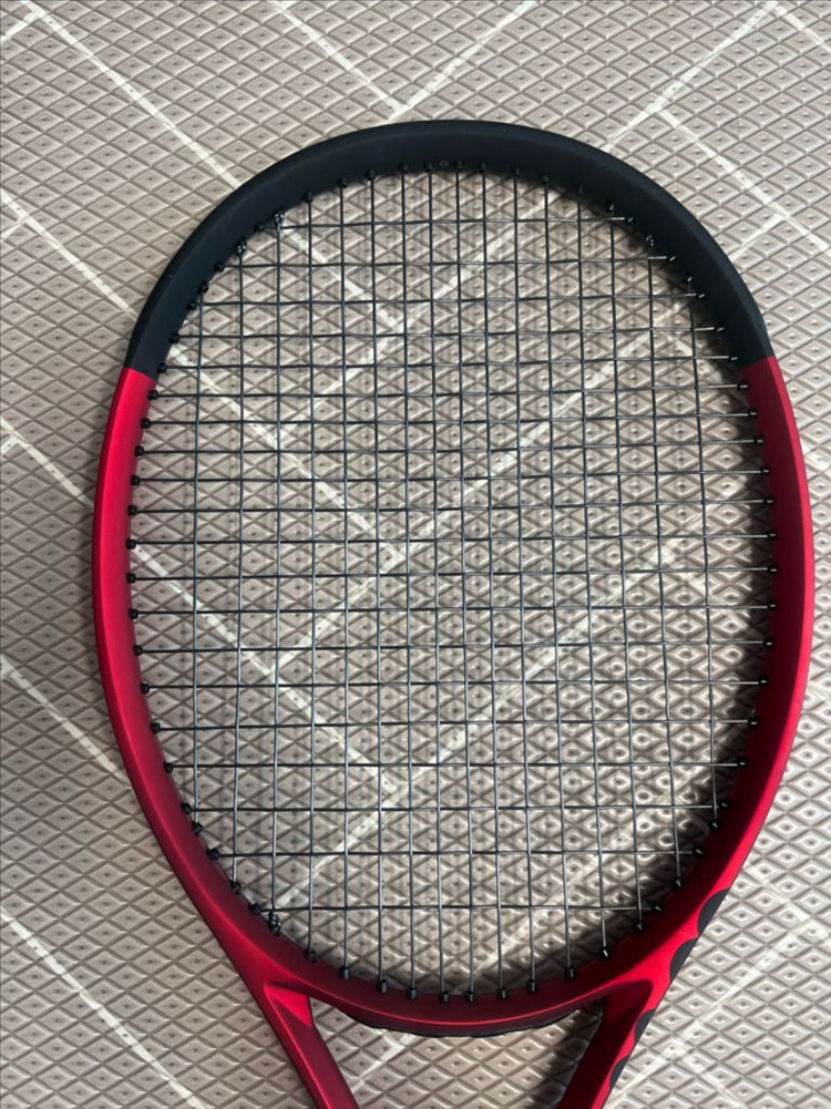 윌슨 클래시 테니스 라켓 이미지