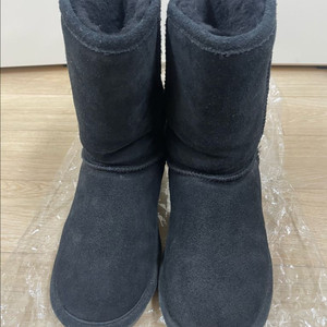 베어파우 블랙 어그 (245-250)