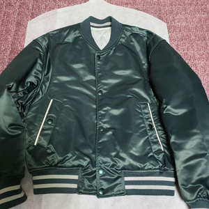 솔리드옴므 그린 백로고 바시티 48(100)