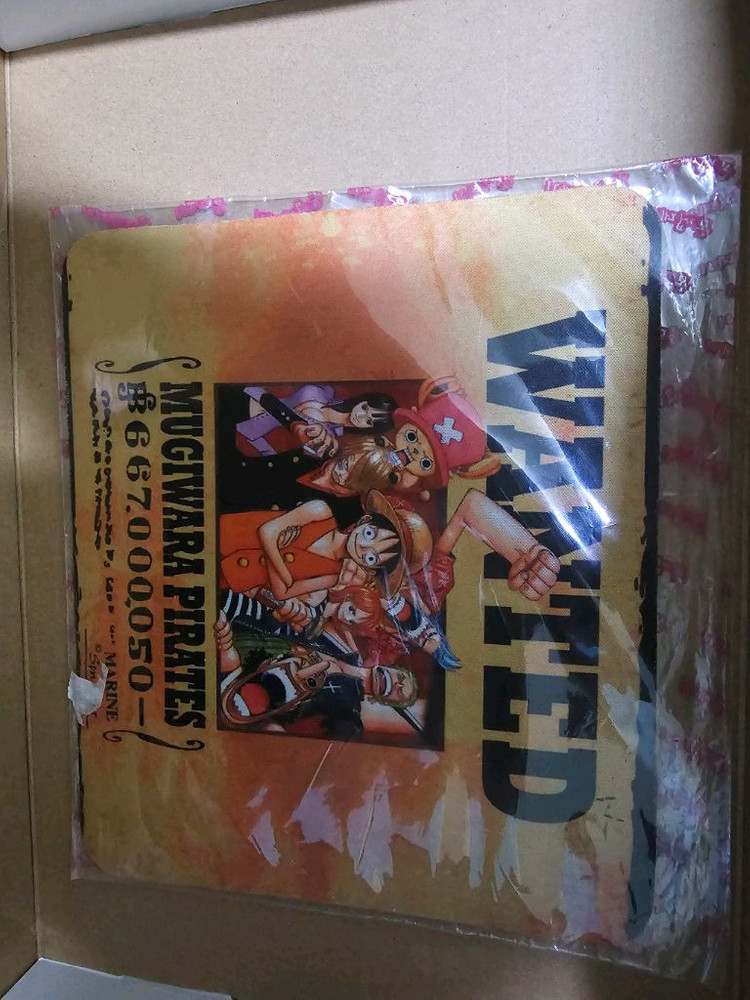 애니 굿즈( 원피스 마우스패드, 원피스 교통카드 스티커, 원피스 이어뮤 스티커, 길티크라운 카드지갑, 블랙 록 슈터--0