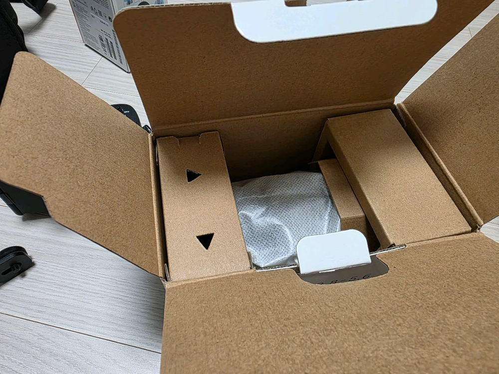 sony a7m4 풀프레임 미러리스 카메라 팝니다.--1