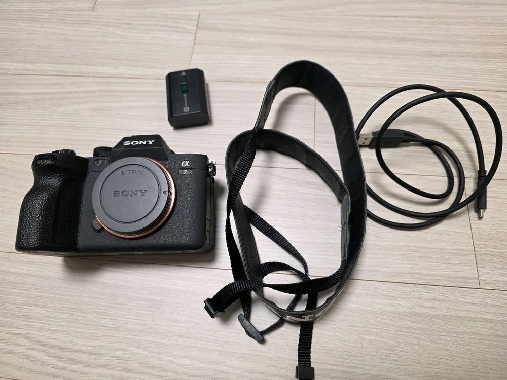 sony a7m4 풀프레임 미러리스 카메라 팝니다.--5