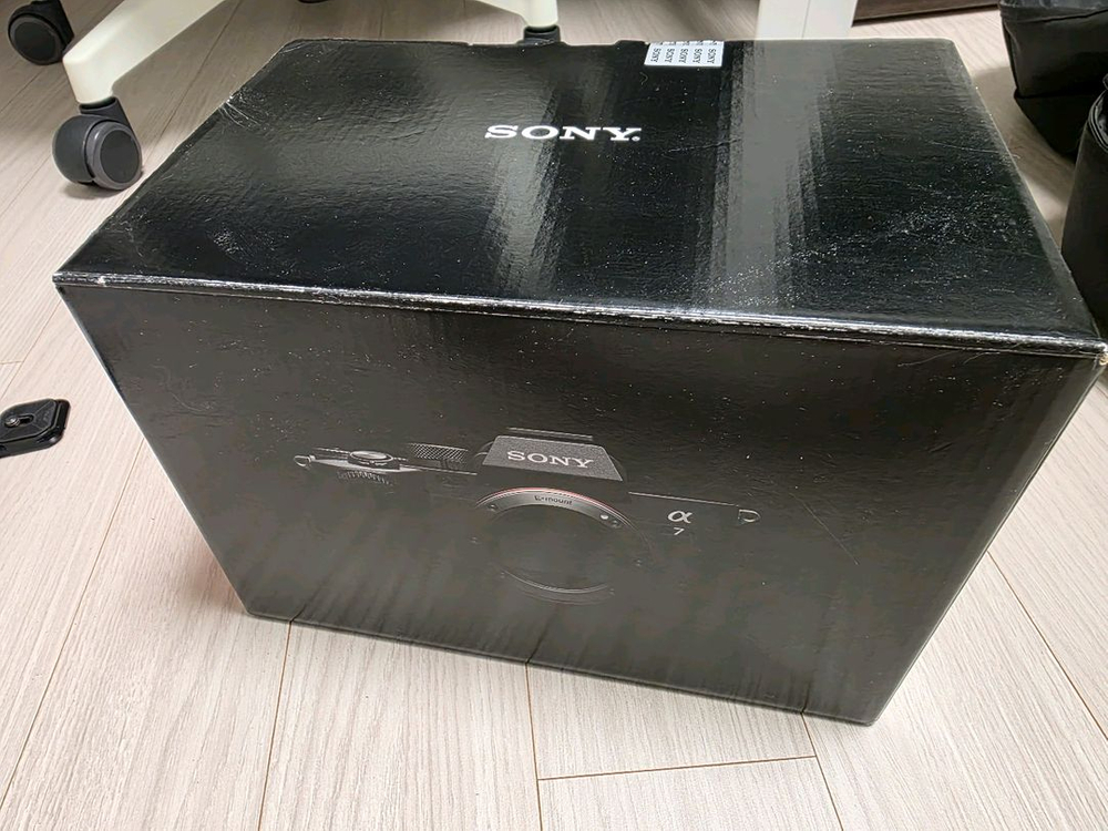 sony a7m4 풀프레임 미러리스 카메라 팝니다.--6