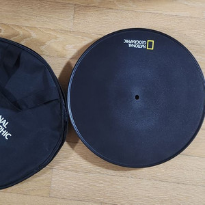 내셔널지오그래픽 캠핑 테이블