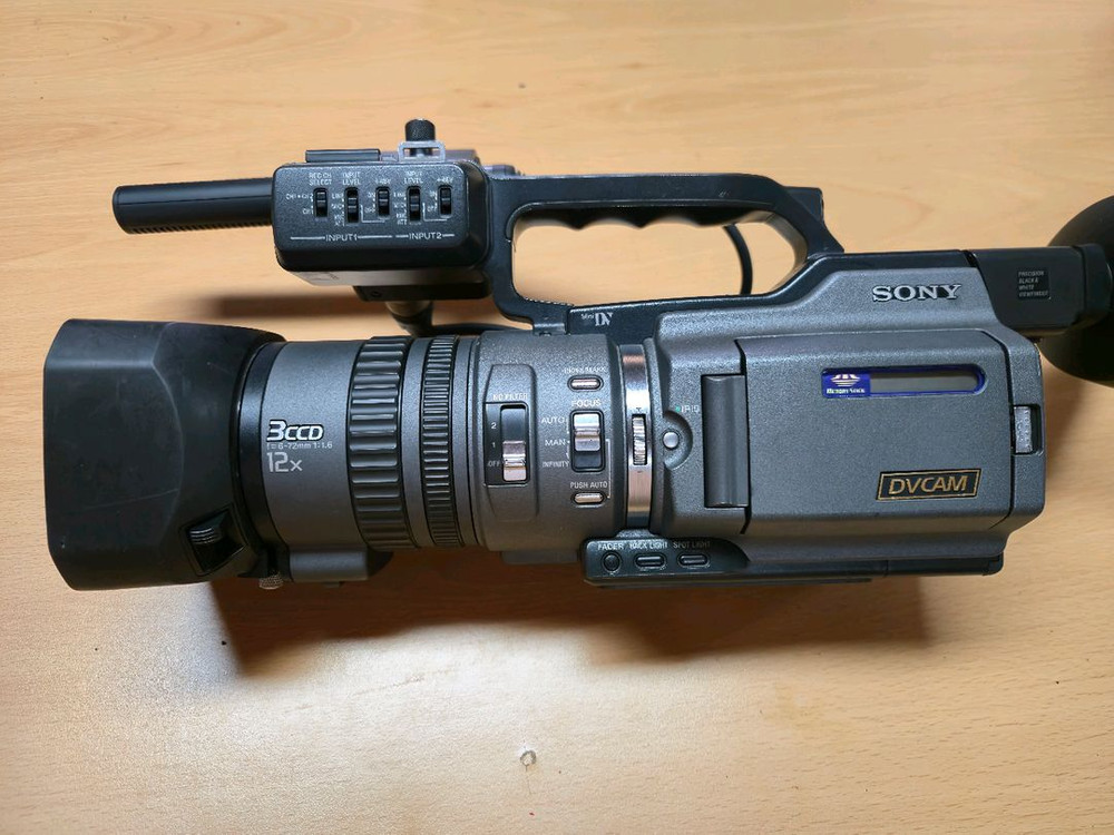 소니 dv캠 dsr- pd150--6