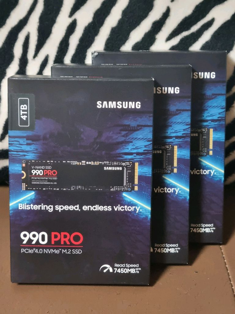 SAMSUNG SSD 990 PRO 4TB 판매합니다.--0