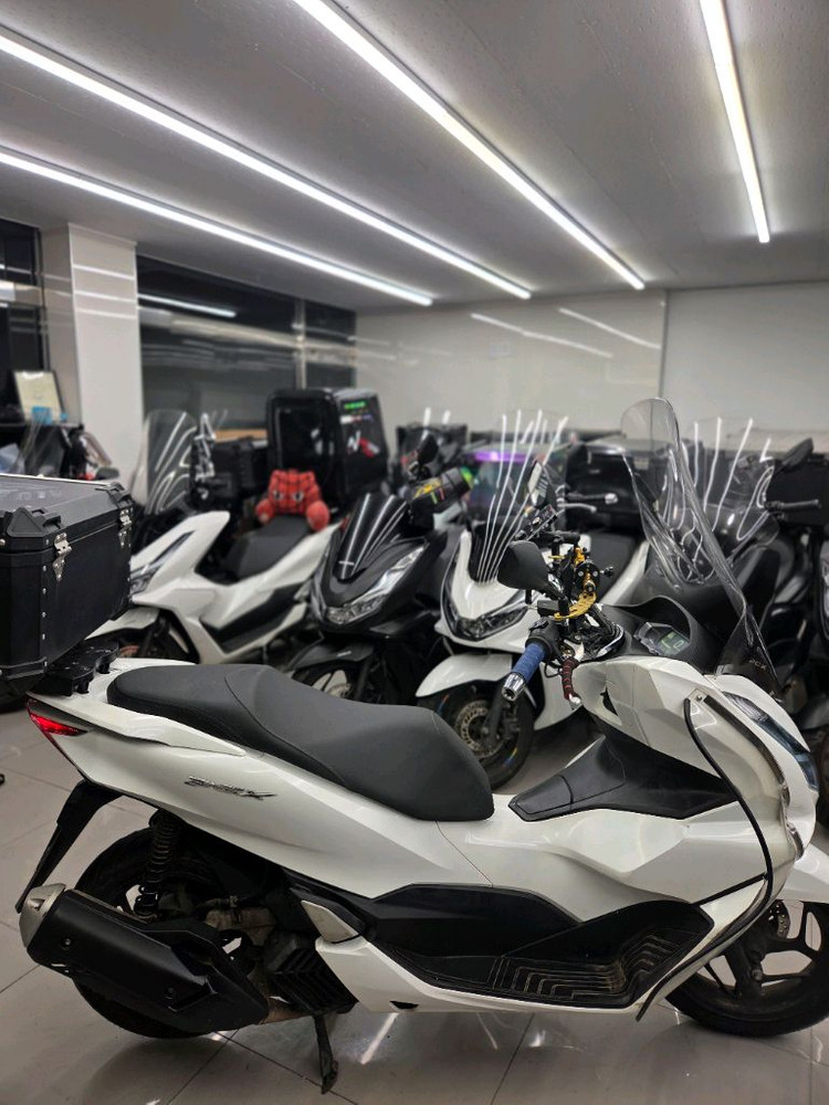 PCX125 22년식--2