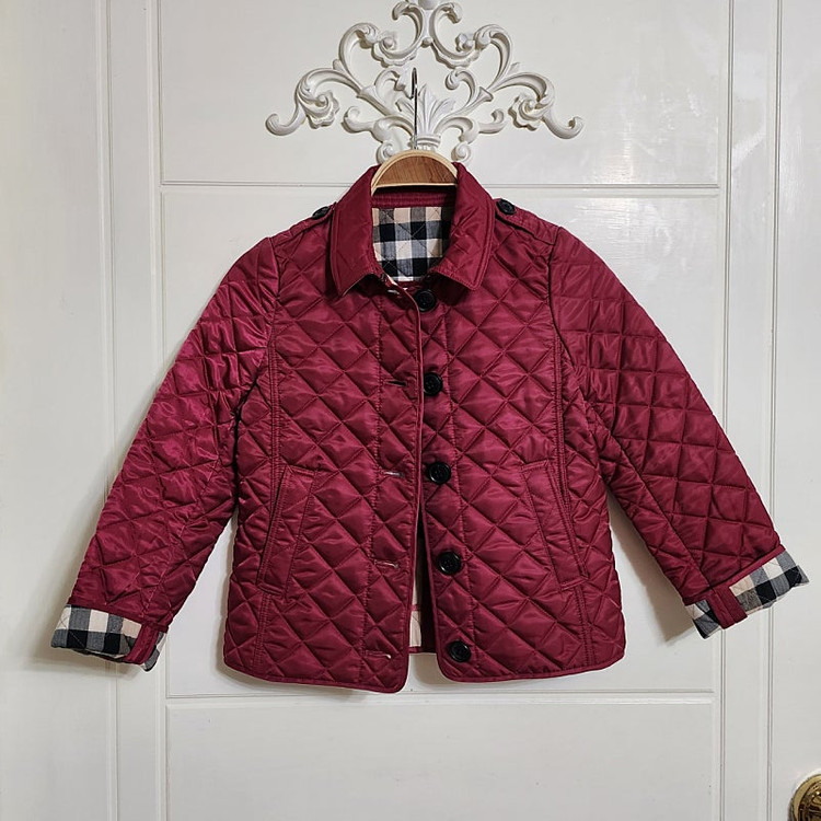 새상품급 (130호) 8y 버버리칠드런 누빔 퀼팅 자켓 / 여아 주니어 몽클레어 구찌 디올 셀린느 펜디--2