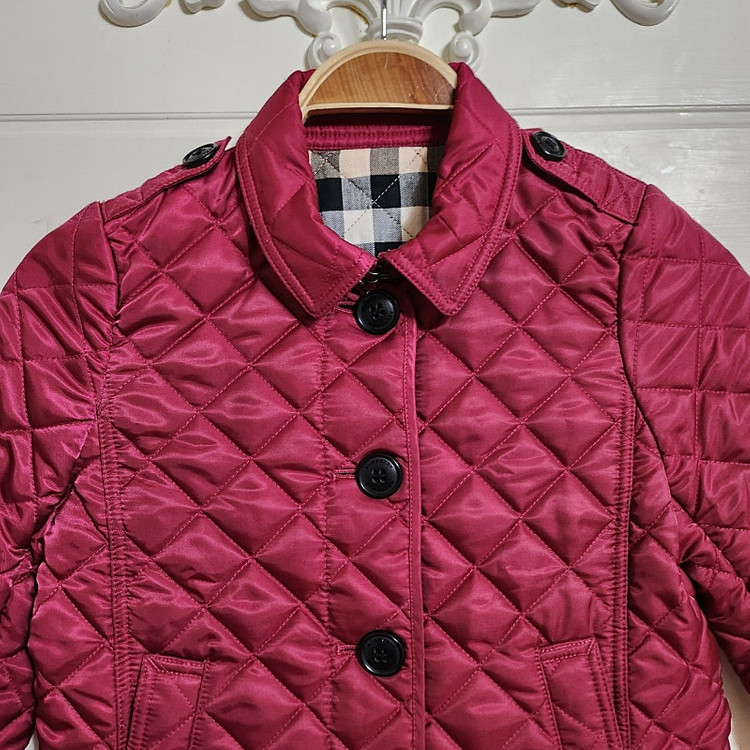 새상품급 (130호) 8y 버버리칠드런 누빔 퀼팅 자켓 / 여아 주니어 몽클레어 구찌 디올 셀린느 펜디--5