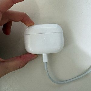 에어팟 프로 2세대 본체 팝니다 이미지