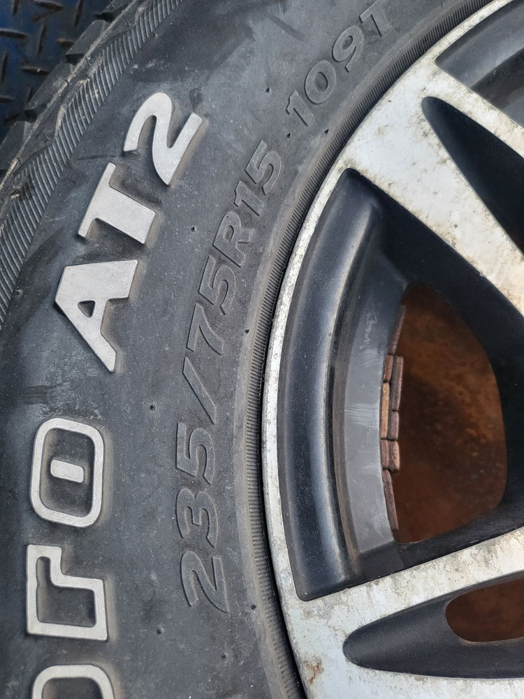 1톤4륜차량 15인치 알로이 휠타이어 세트--2