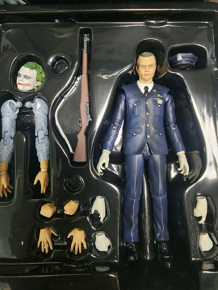 마펙스 조커 경찰ver 팝니다. 1/12 액션피규어--1