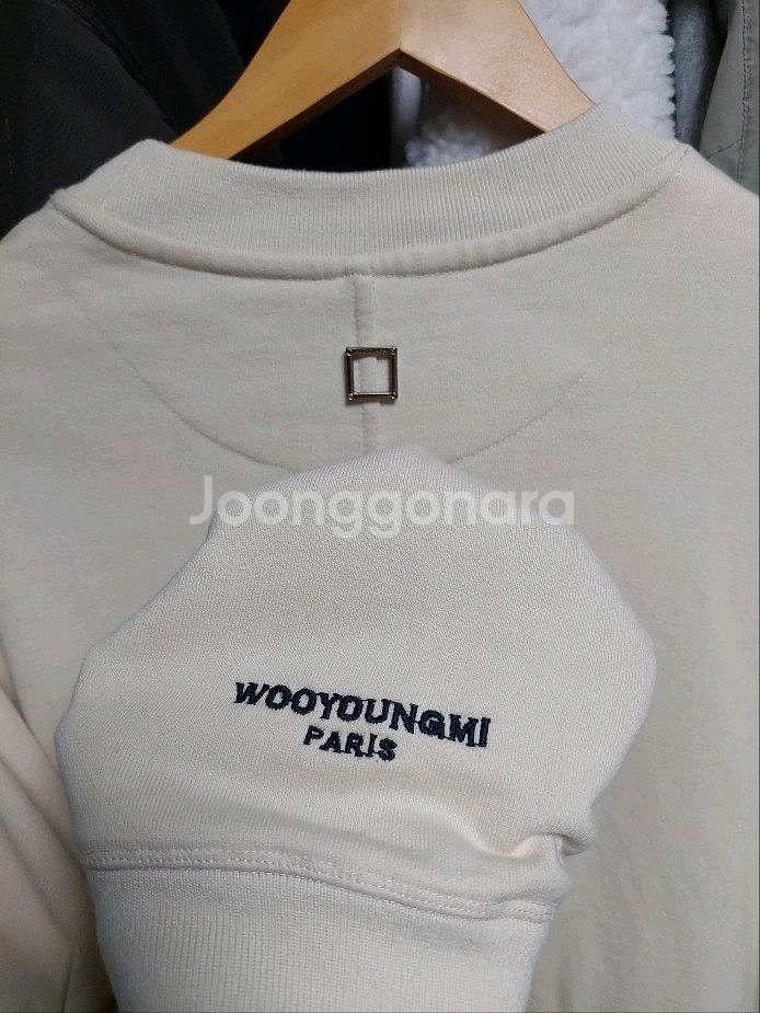 우영미 아이보리 절개 맨투맨 티셔츠 48--2