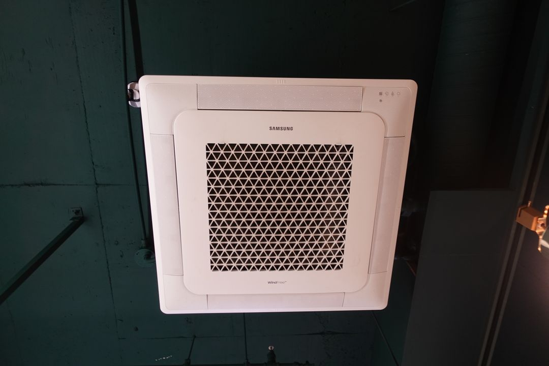 2022 삼성 천정형 인버터 냉난방기 25평+30평--1