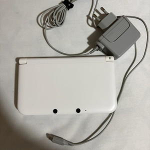 닌텐도3ds xl 화이트(포뱅포함) 판매합니다