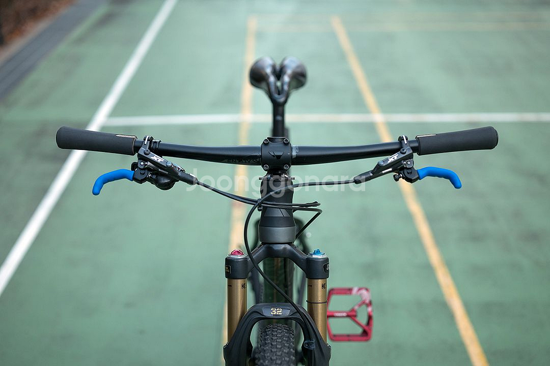 캐니언 cf sl 하드테일 판매합니다.--1