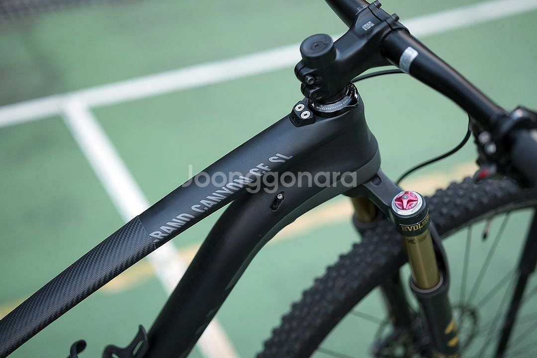 캐니언 cf sl 하드테일 판매합니다.--6