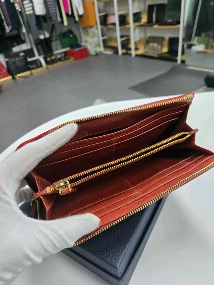 [A급컨디션] 미우미우 마테라쎄 장지갑 이미지