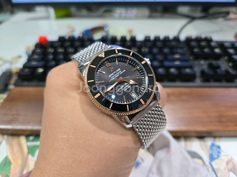 브라이틀링 슈퍼오션 헤리티지 검콤 42mm 시계--2