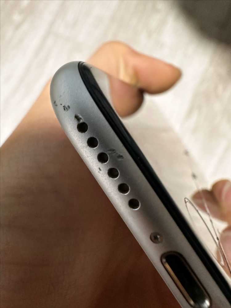 아이폰 SE 2세대 실버--1