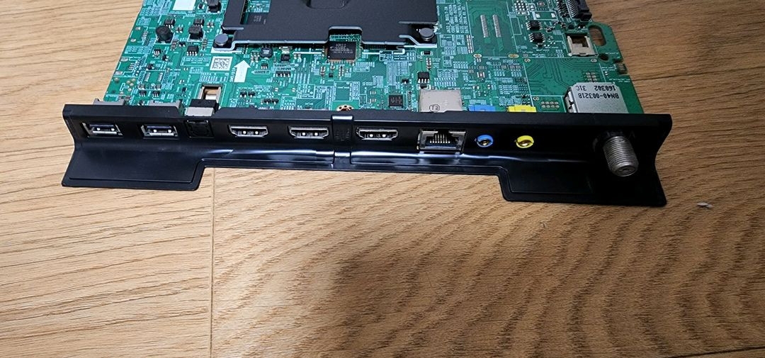 삼성 티비 메인보드 부품 UN43KU7000 이미지